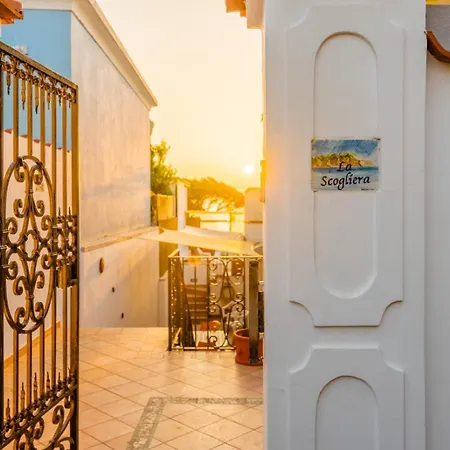 Casa Vacanza La Scogliera *