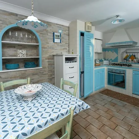 Apartman Casa Vacanza La Scogliera *