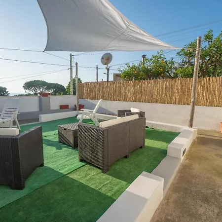 Casa Vacanza La Scogliera شقة