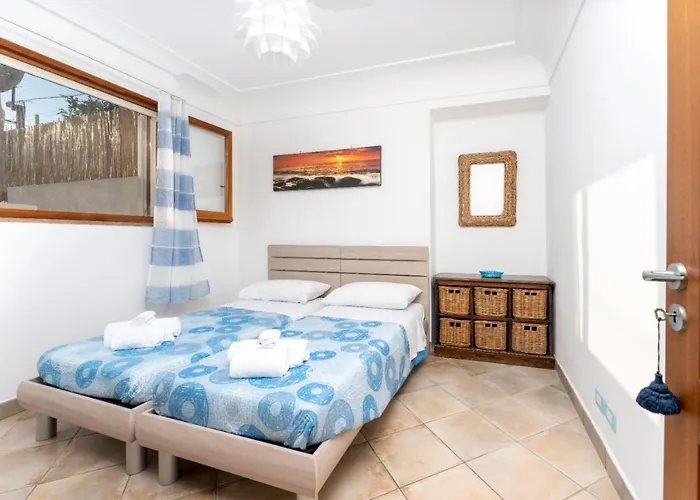 Casa Vacanza La Scogliera דירה *