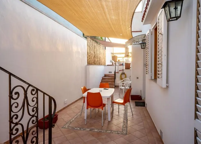 Casa Vacanza La Scogliera Daire *